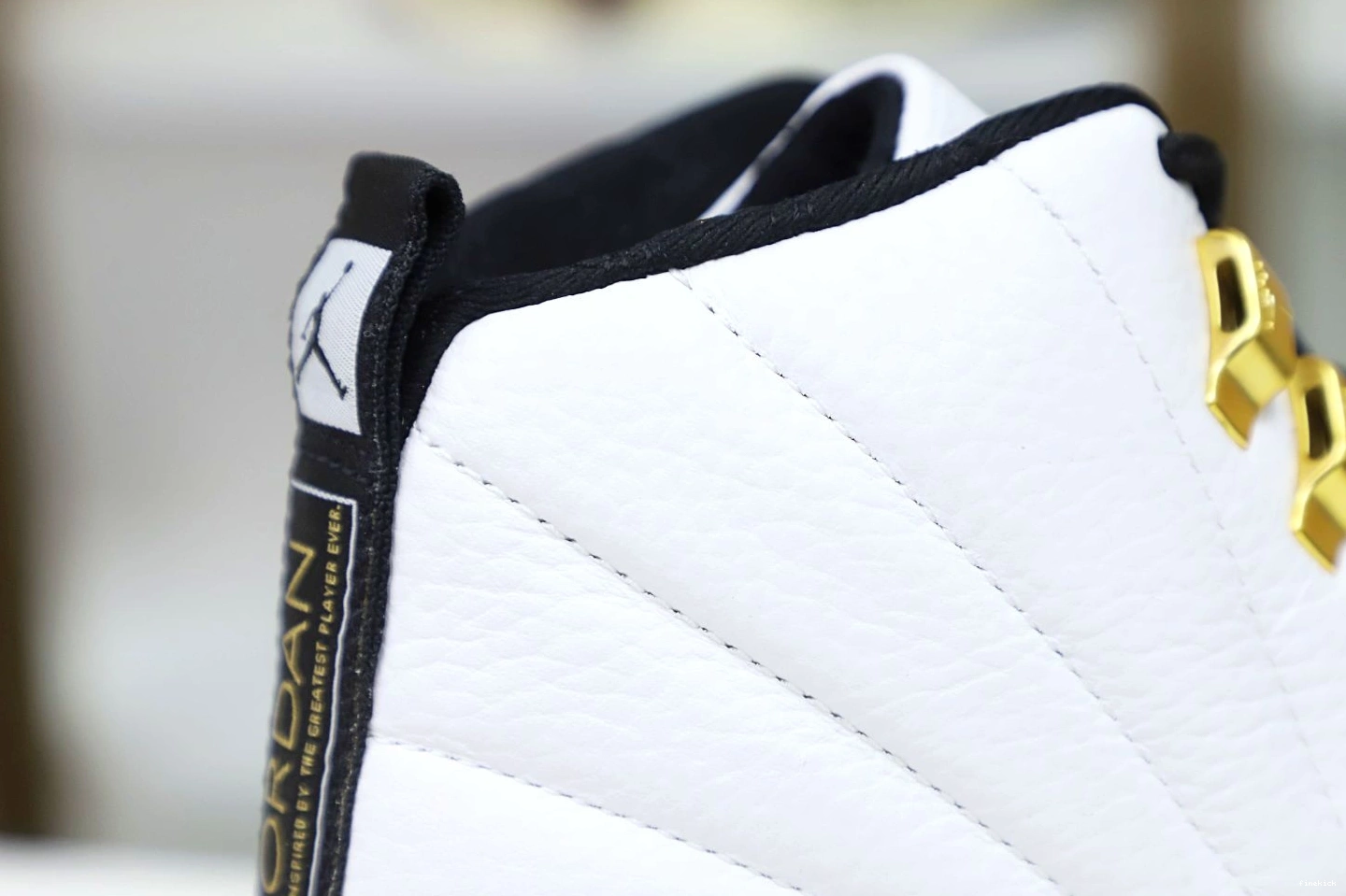 'ROYALTY' AIR 12 RETRO JORDAN 0920